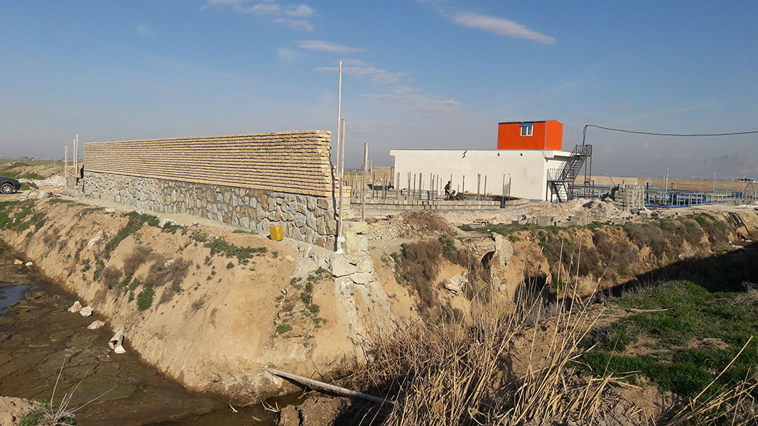 اسلایدر- اب ناب پیشرو