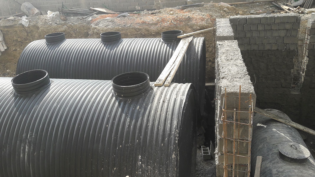 اسلایدر- اب ناب پیشرو